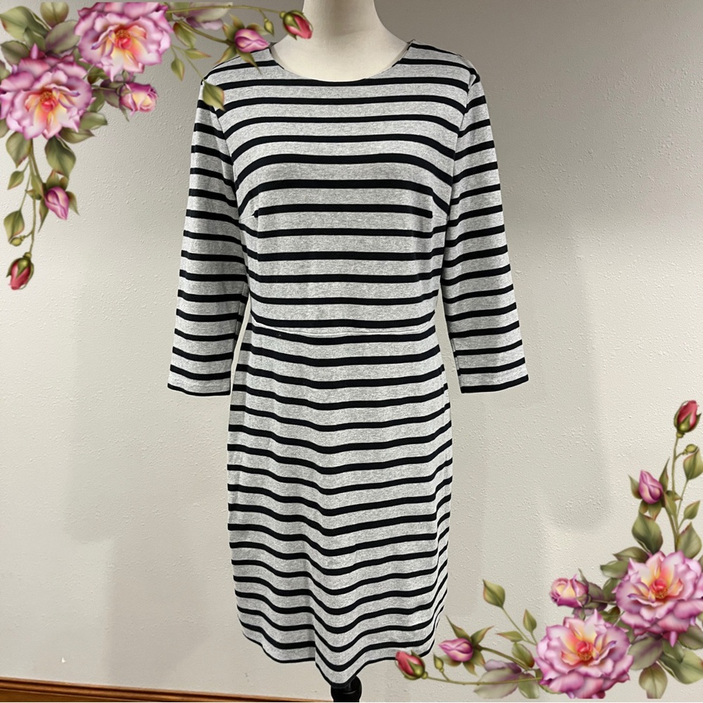 Old‎ Navy Striped Black and grey long sleeve Dress